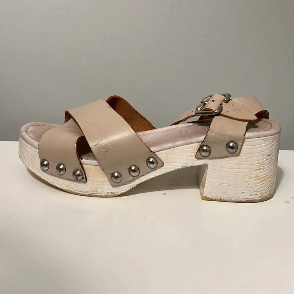 Sandro Rosi Women's Beige Studded Platform Heels Crossover  Sandals Size 39